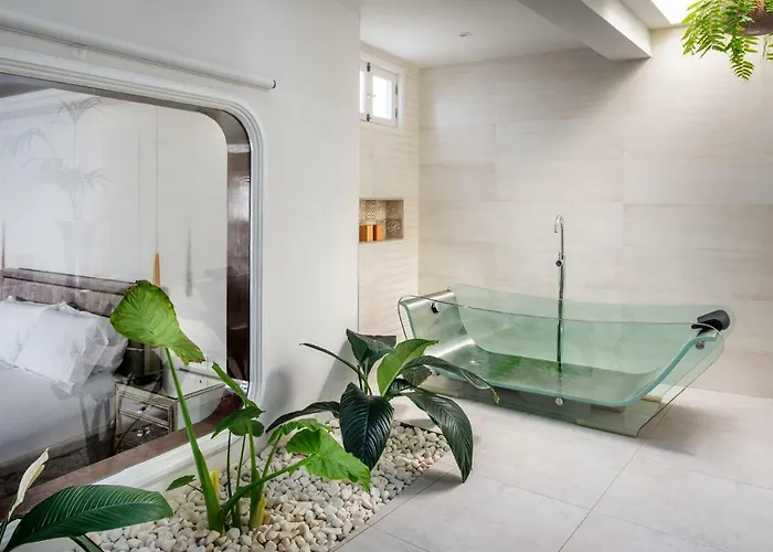 Drago By Agm * 卡门港